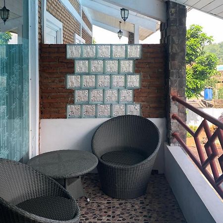 Urbanview Hotel Villa Q Gisting Bandjarnegeri ภายนอก รูปภาพ