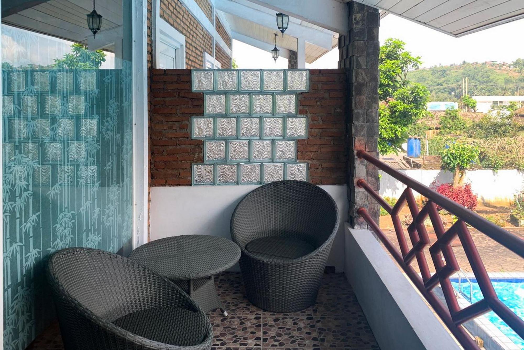 Urbanview Hotel Villa Q Gisting Bandjarnegeri ภายนอก รูปภาพ